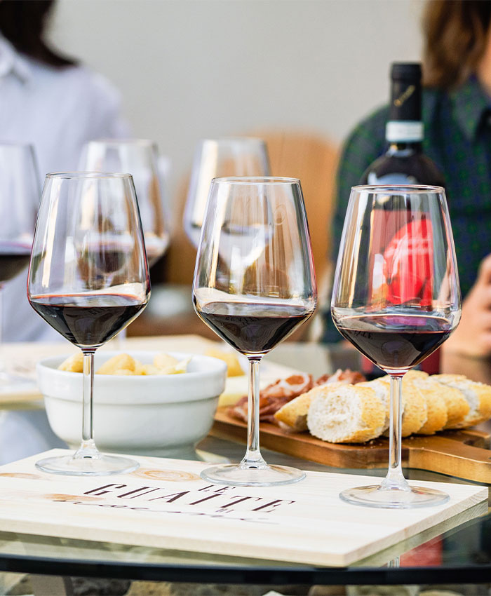le-guaite-di-noemi-degustazione-vini-a-mezzane-con-tagliere-di-salumi